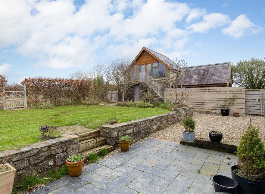 Templetown, Templetown, Y34Y236