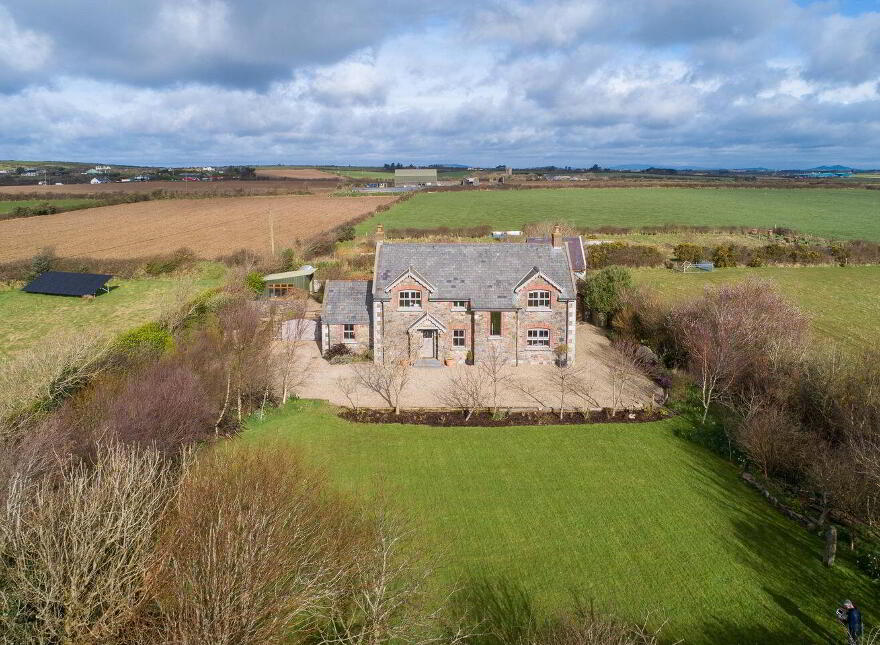 Templetown, Templetown, Y34Y236