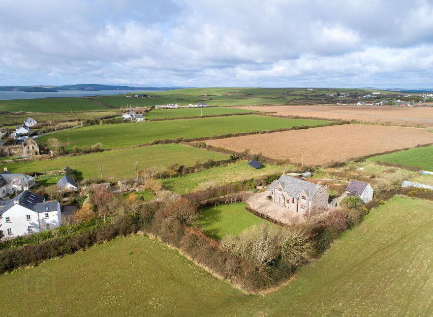 Templetown, Templetown, Y34Y236