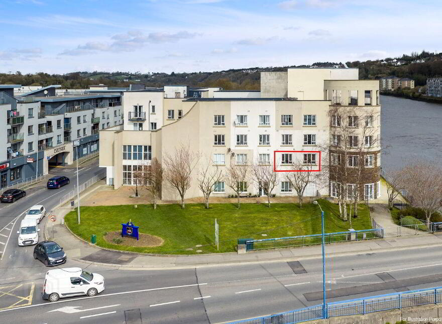 Apt 13, Waterside, New Ross, Y34V327