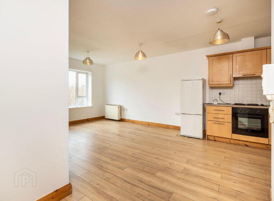 Apt 13, Waterside, New Ross, Y34V327