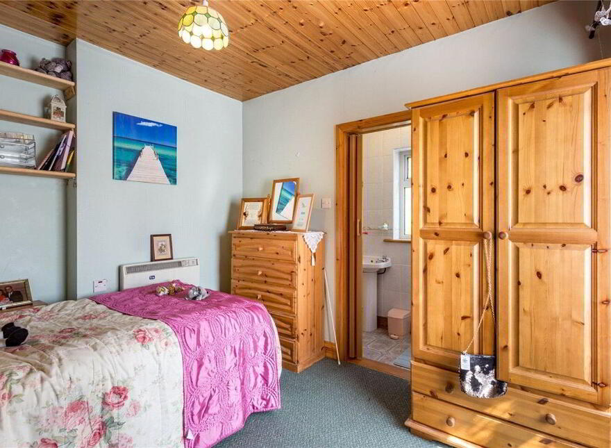 Hillcrest, Chapel Street, Taghmon, Y35H027