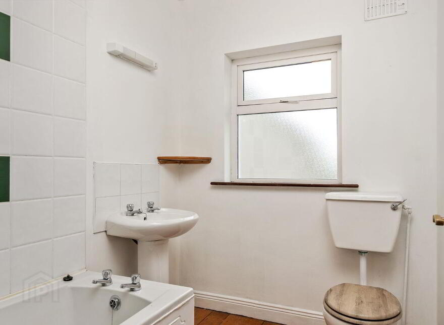 7 Barrett's Park, New Ross, Y34E261