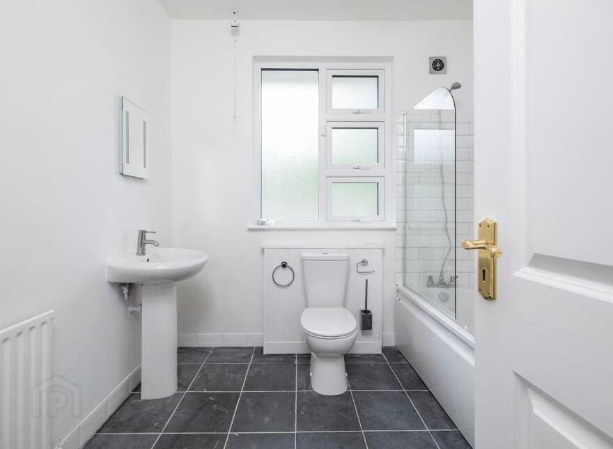 Rockwall, School House Road, Rosbercon, New Ross, Y34VY83