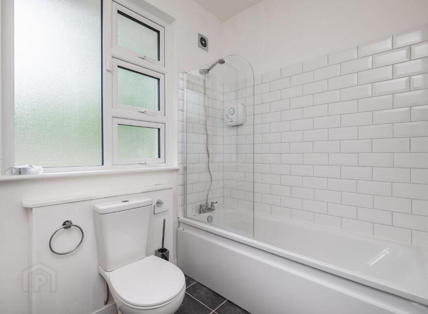Rockwall, School House Road, Rosbercon, New Ross, Y34VY83