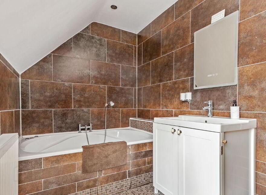 Barmoney, Galbally, Y21CX98