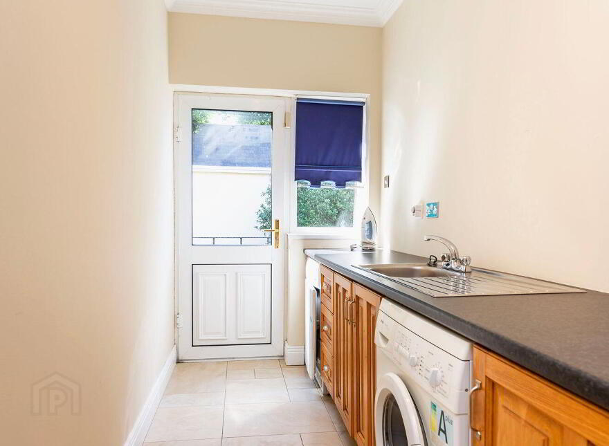 Hillside, Tinnacarrick, Newbawn, Y35P894