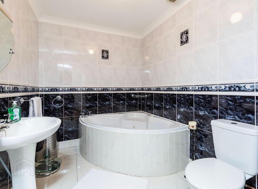 Hillside, Tinnacarrick, Newbawn, Y35P894