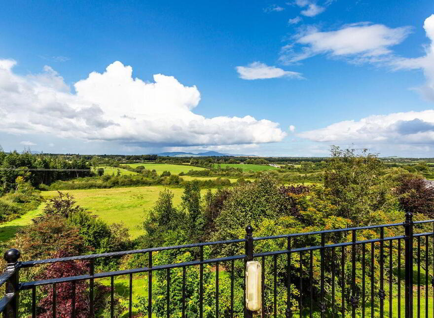 Hillside, Tinnacarrick, Newbawn, Y35P894