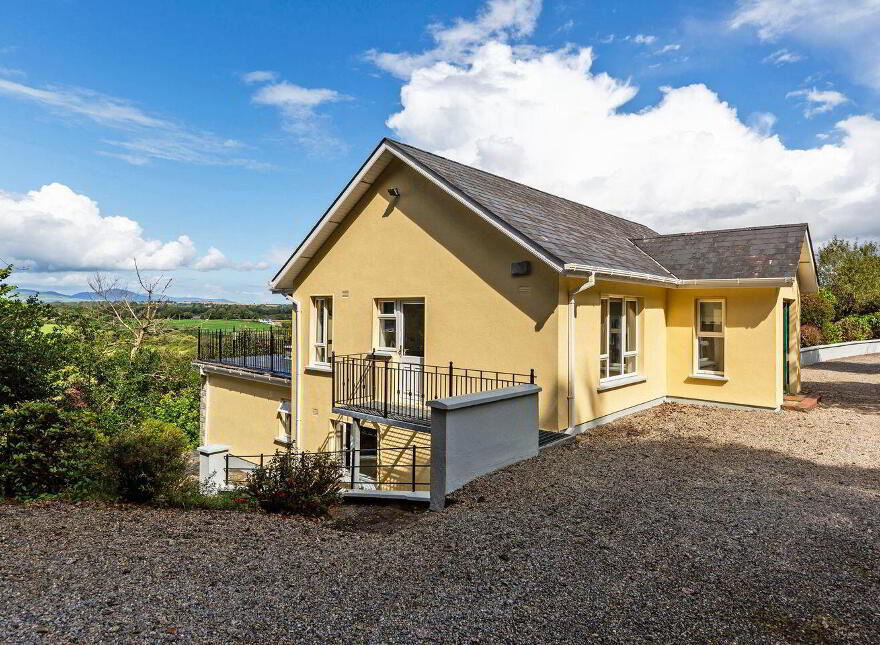 Hillside, Tinnacarrick, Newbawn, Y35P894