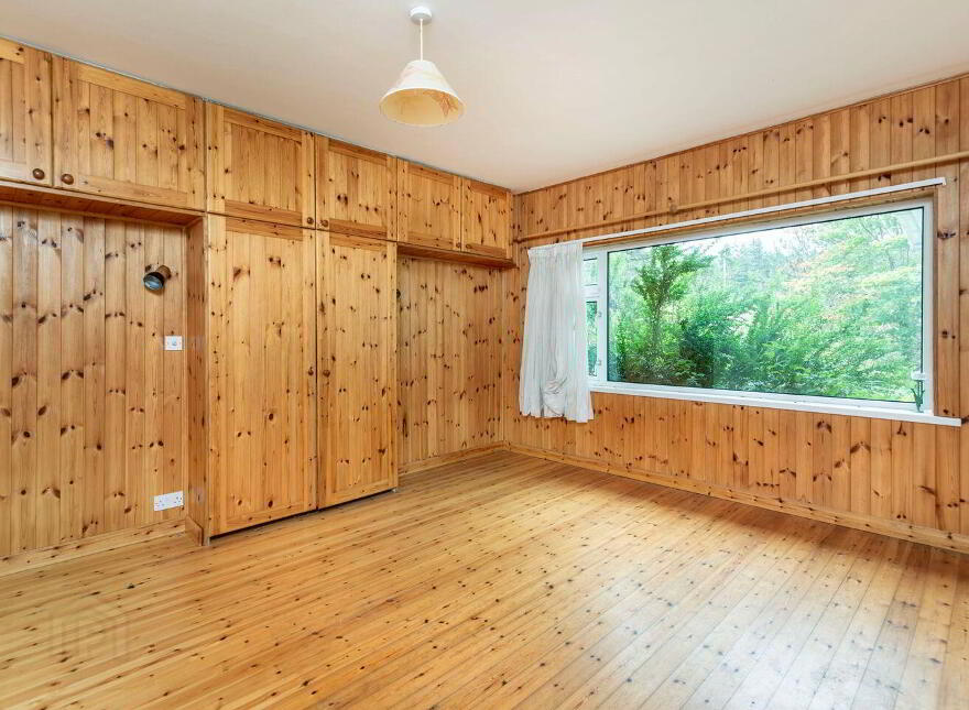Pehuen, Shelmalier Commons, Barntown, Y35E1W1