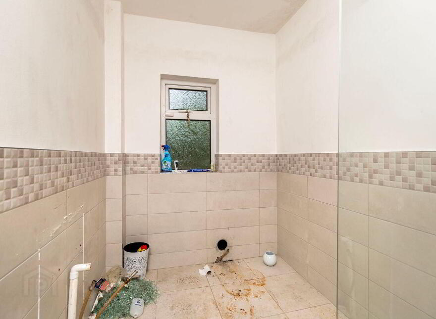 Pehuen, Shelmalier Commons, Barntown, Y35E1W1