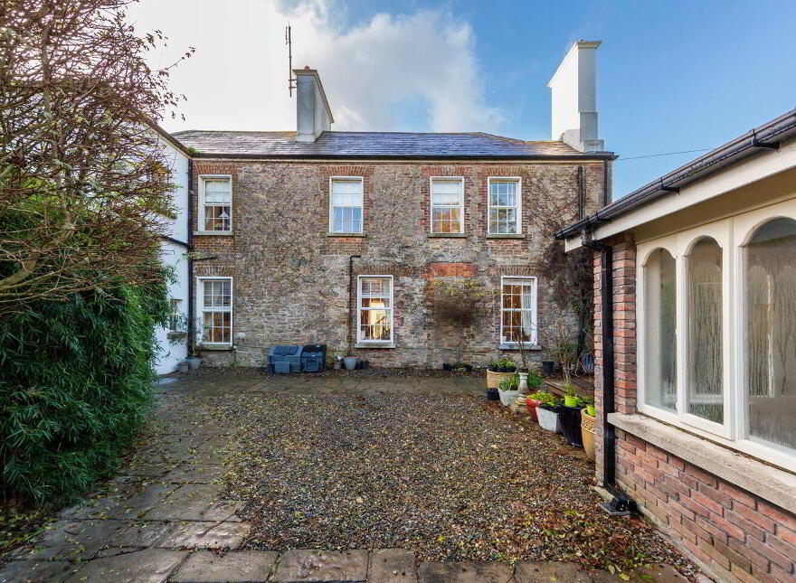 Saunderscourt House, Saunderscourt, Crossabeg, Y35AE04