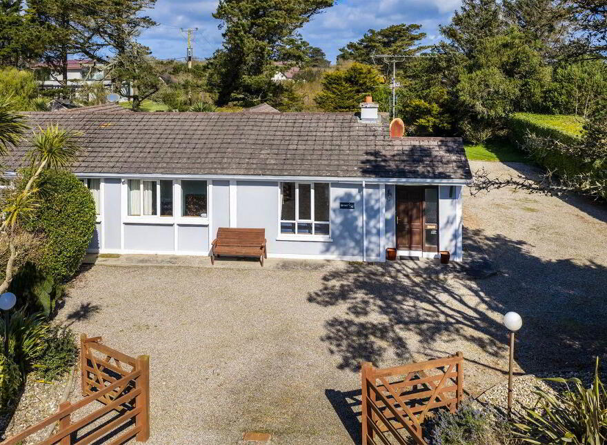 The Divot, Whitegables, Burrow, Burrow, Y35PY73