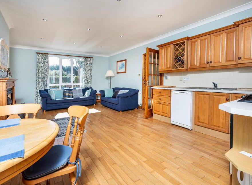 The Divot, Whitegables, Burrow, Burrow, Y35PY73