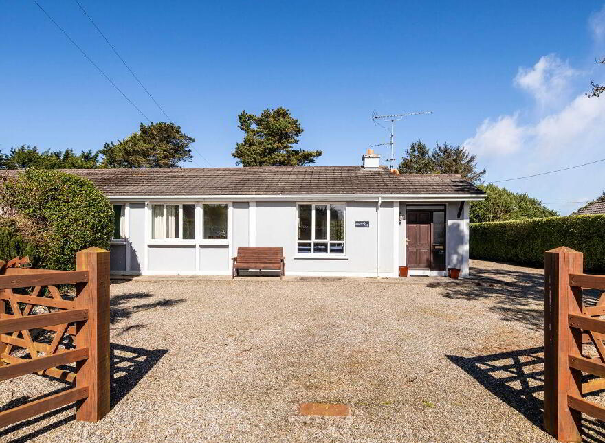 The Divot, Whitegables, Burrow, Burrow, Y35PY73
