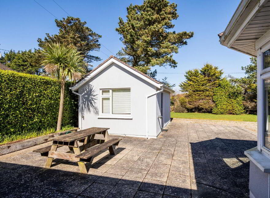 The Divot, Whitegables, Burrow, Burrow, Y35PY73