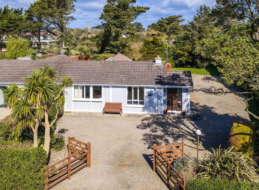 The Divot, Whitegables, Burrow, Burrow, Y35PY73