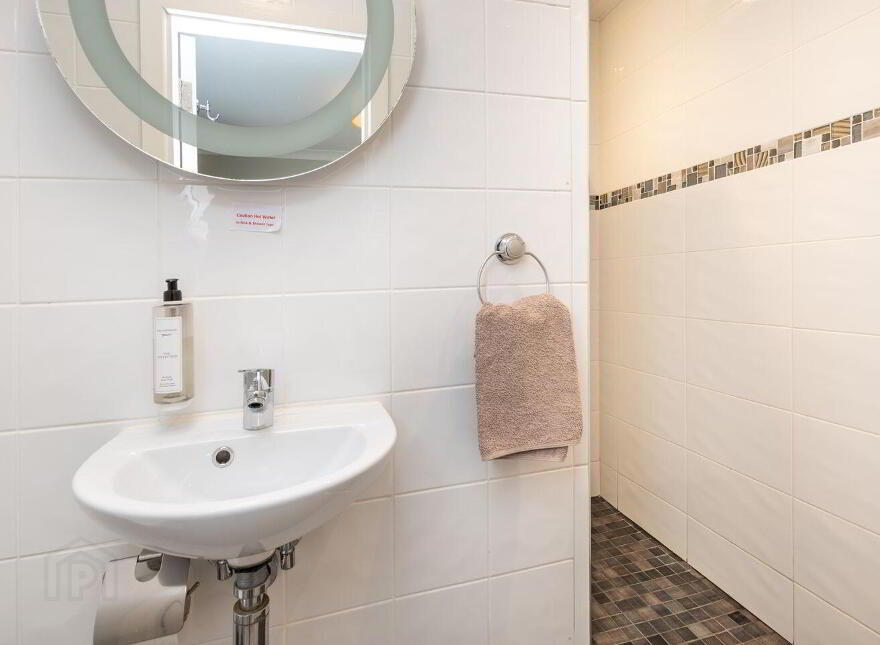 Coral Gables Guesthouse, Ballycowan, Tagoat, Y35PP76