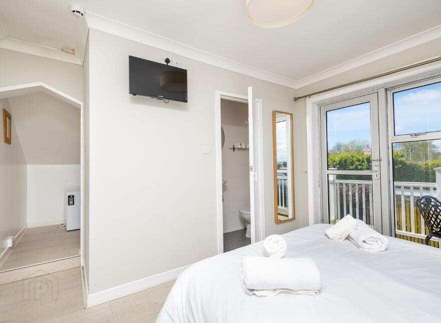 Coral Gables Guesthouse, Ballycowan, Tagoat, Y35PP76