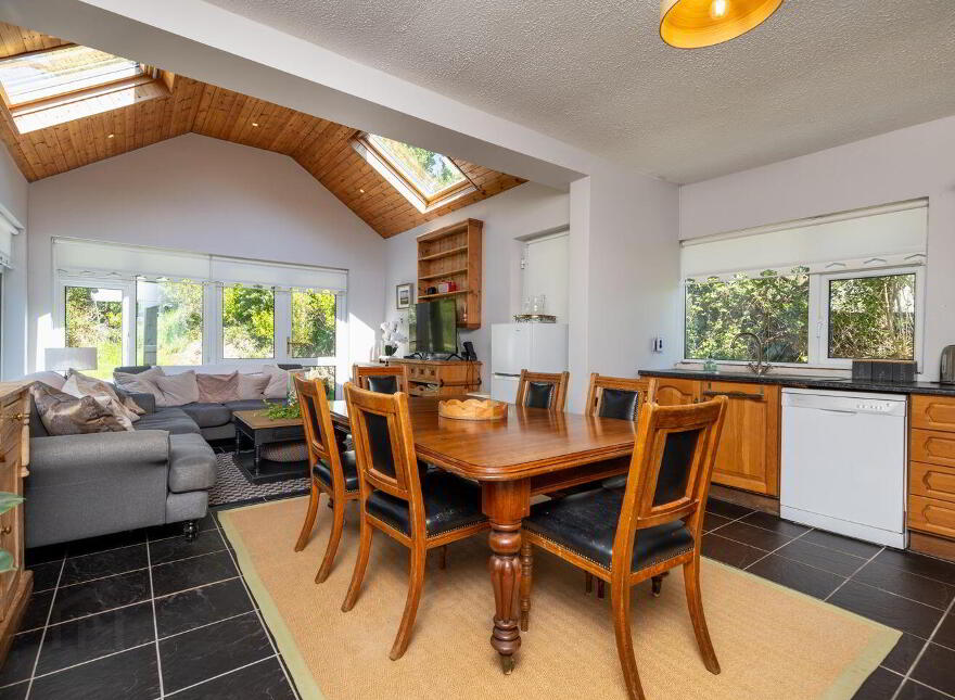 Herondale, Ballinesker, Curracloe, Y21HY39
