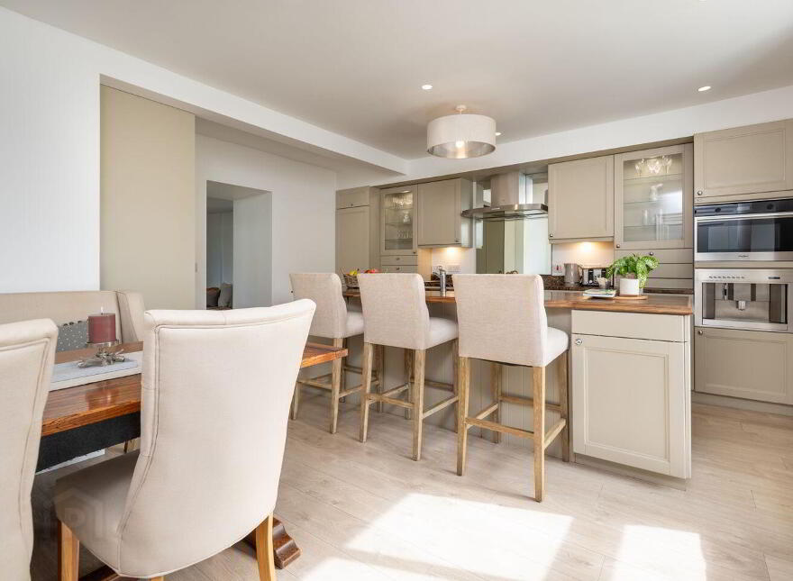 Earlswood House, Saltmills, Fethard-On-Sea, Y34T268
