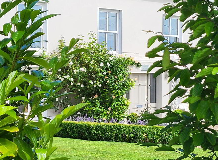 Earlswood House, Saltmills, Fethard-On-Sea, Y34T268