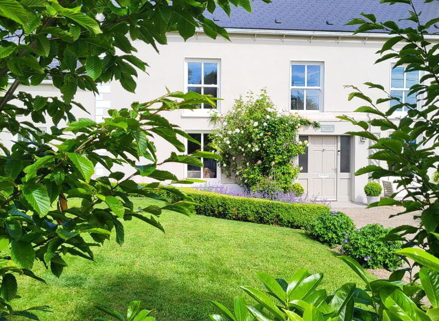 Earlswood House, Saltmills, Fethard-On-Sea, Y34T268