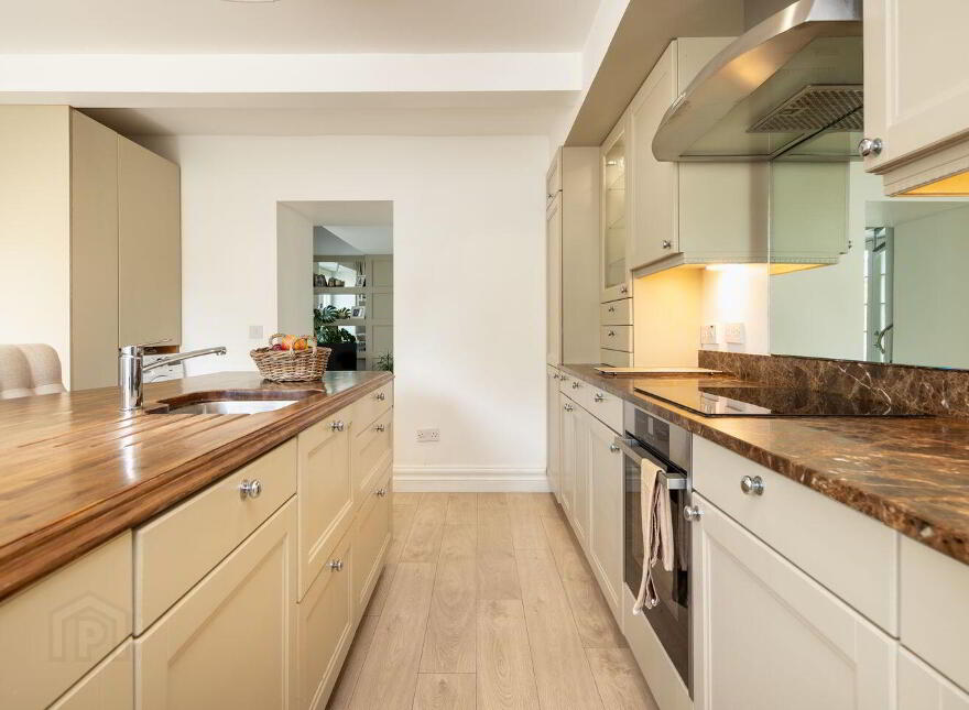Earlswood House, Saltmills, Fethard-On-Sea, Y34T268