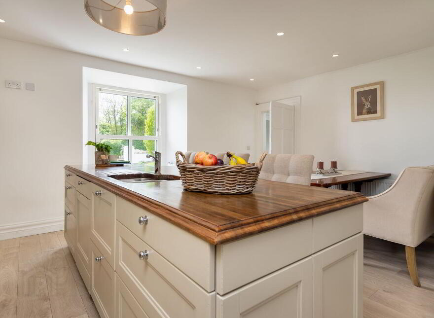 Earlswood House, Saltmills, Fethard-On-Sea, Y34T268