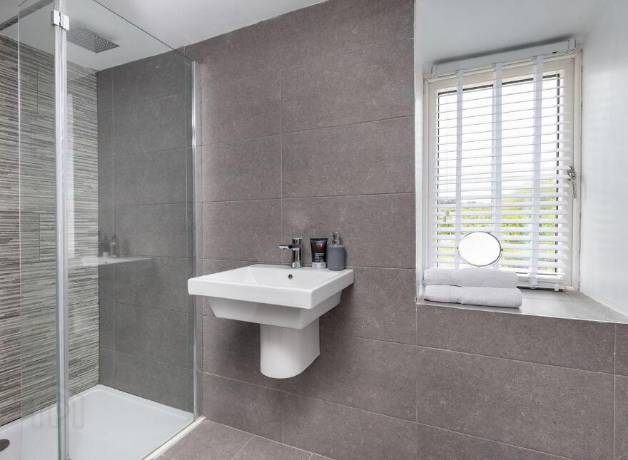 Earlswood House, Saltmills, Fethard-On-Sea, Y34T268