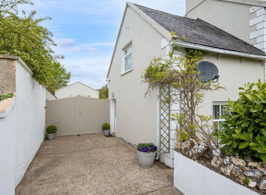 Earlswood House, Saltmills, Fethard-On-Sea, Y34T268