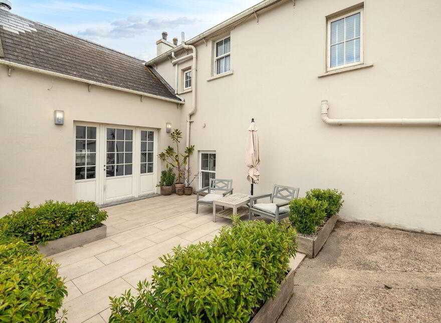 Earlswood House, Saltmills, Fethard-On-Sea, Y34T268