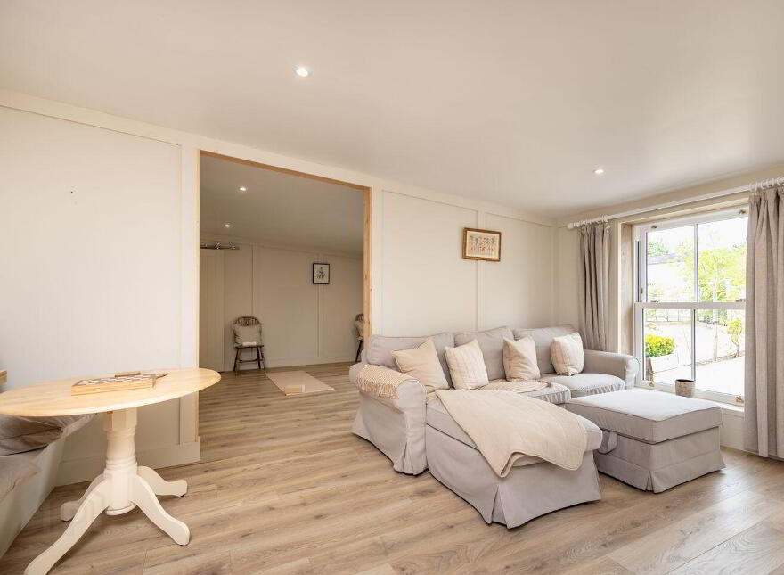 Earlswood House, Saltmills, Fethard-On-Sea, Y34T268