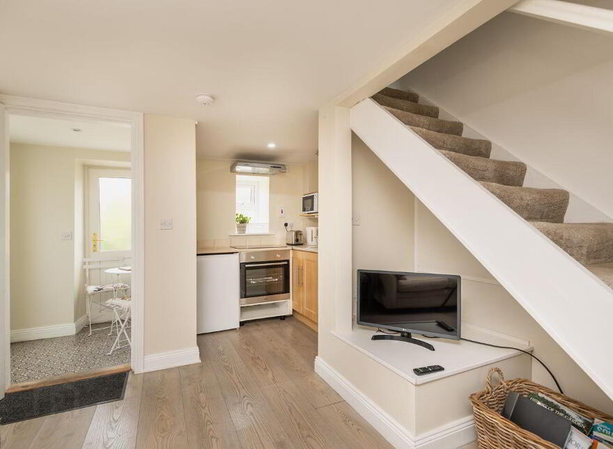 Earlswood House, Saltmills, Fethard-On-Sea, Y34T268