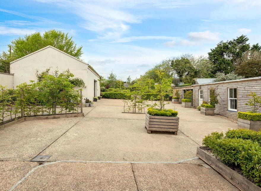 Earlswood House, Saltmills, Fethard-On-Sea, Y34T268