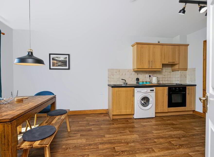 4 Meadow Close, Whitebrook, Y35R6E8