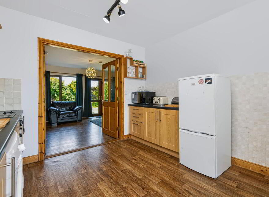 4 Meadow Close, Whitebrook, Y35R6E8