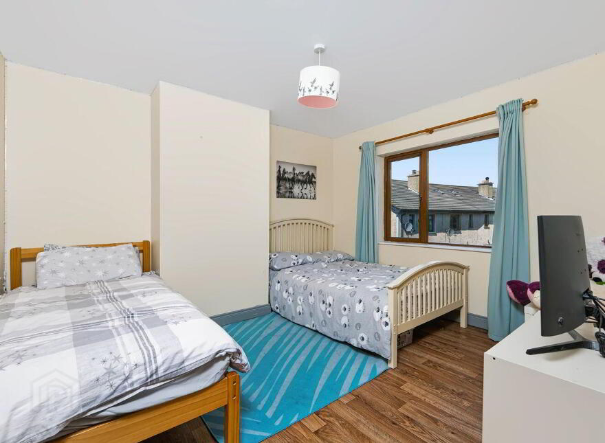 4 Meadow Close, Whitebrook, Y35R6E8