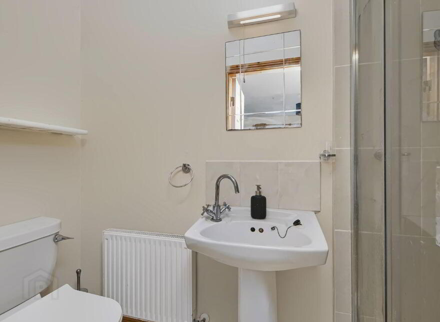 4 Meadow Close, Whitebrook, Y35R6E8