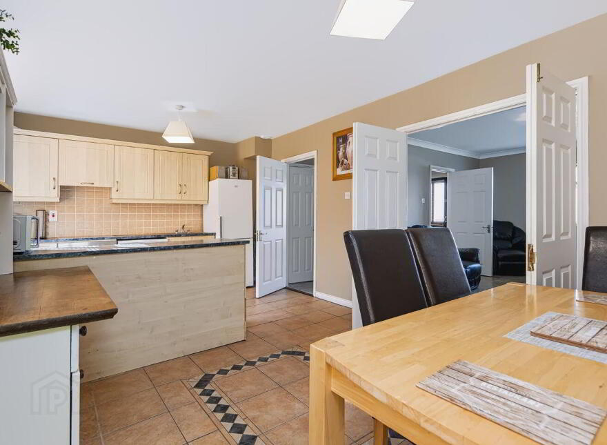73 Cromwellsfort Grove, Mulgannon, Mulgannon, Y35N2NW