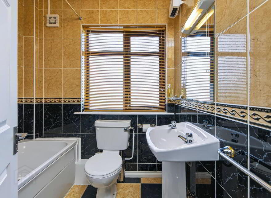 73 Cromwellsfort Grove, Mulgannon, Mulgannon, Y35N2NW