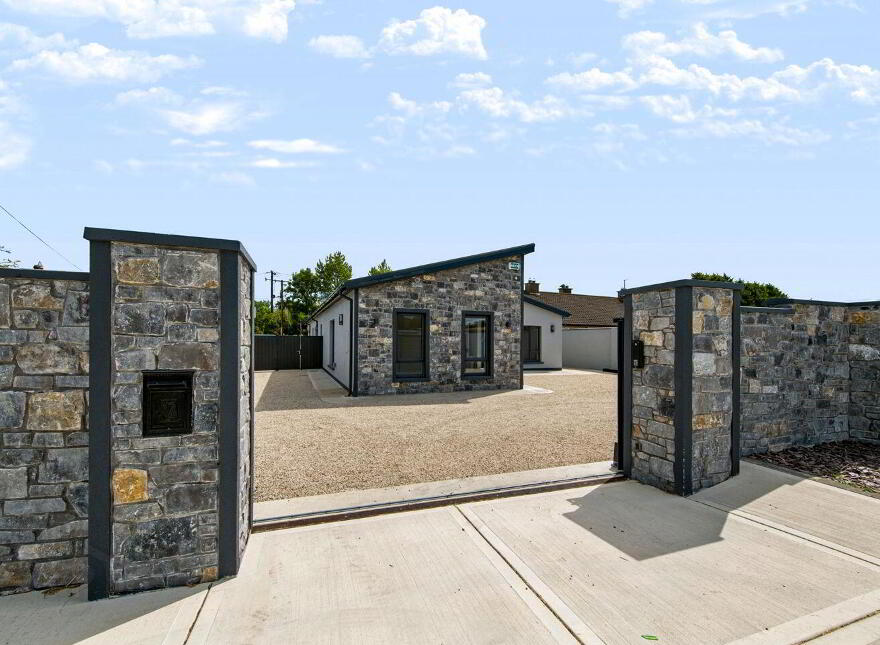 Thislldome, Ardcavan, Wexford Town, Y35W1W6