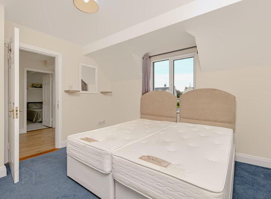 9 Lakeside, Our, Our Lady's Island, Y35R239