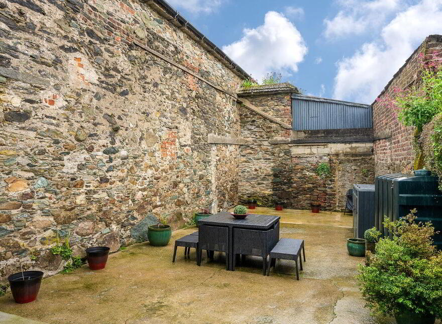 21 Main Street, Enniscorthy, Y21K3C5