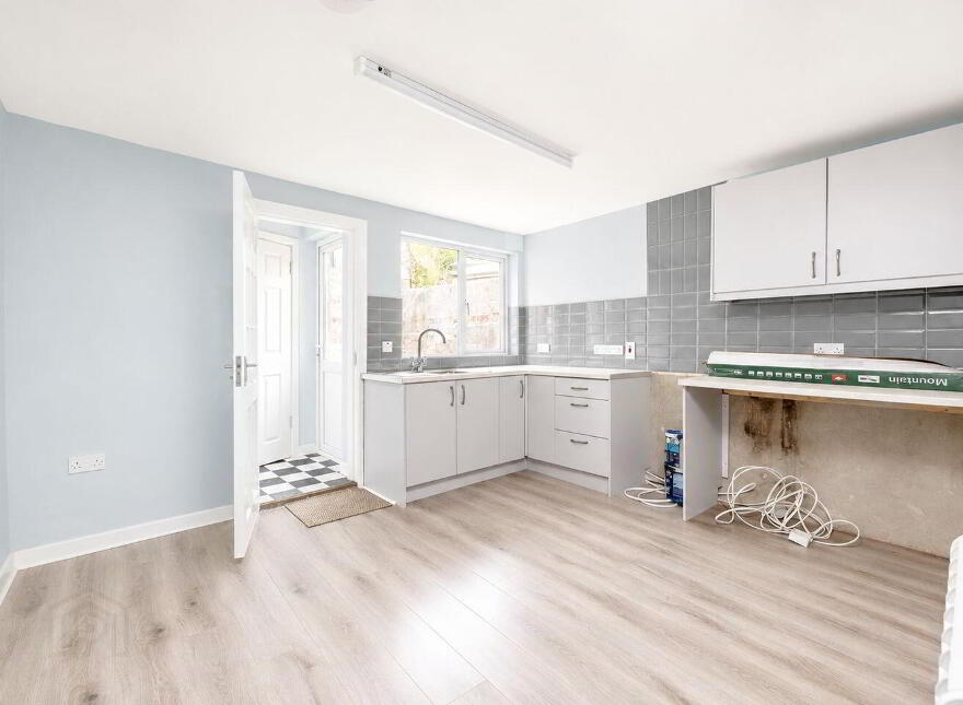 40 Irish St, Enniscorthy, Y21N6K1