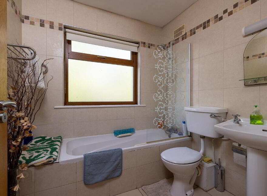 2 The Millrace, Blackwater, Blackwater, Y21N562