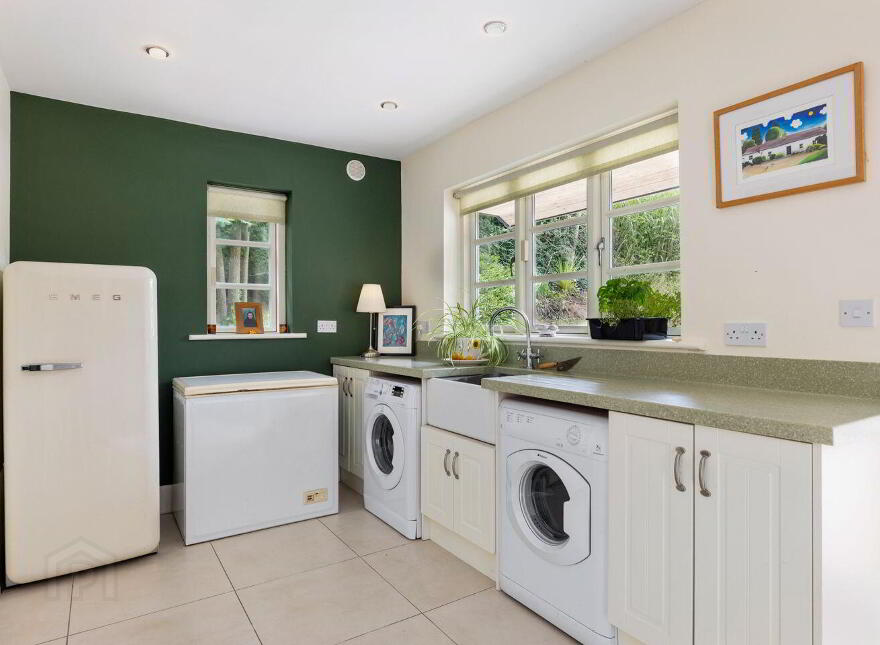Tanglewood, Ballard Lower, Kilbride, A67WV77