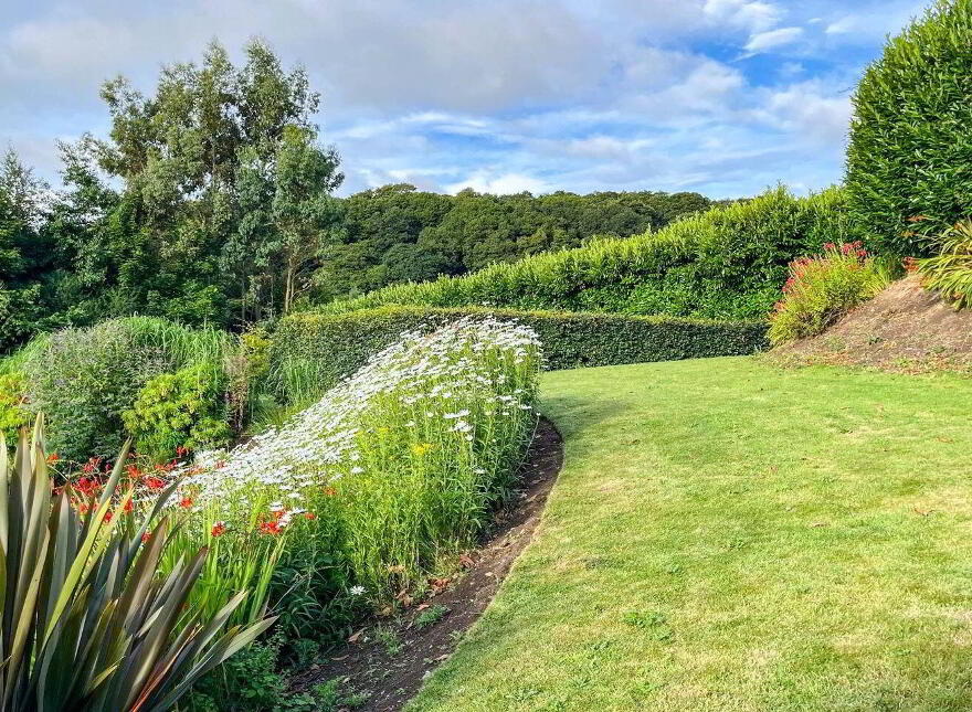 Tanglewood, Ballard Lower, Kilbride, A67WV77