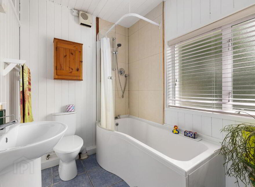 Roselli, Cornagower, Brittas Bay, A67XE37